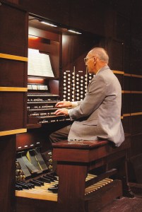 2013-edmonton-kobie-at-winspear_0001_new